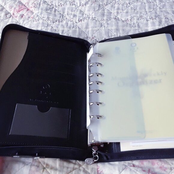 Franklin Covey 365 Classic Organizer - Picture 5 of 11